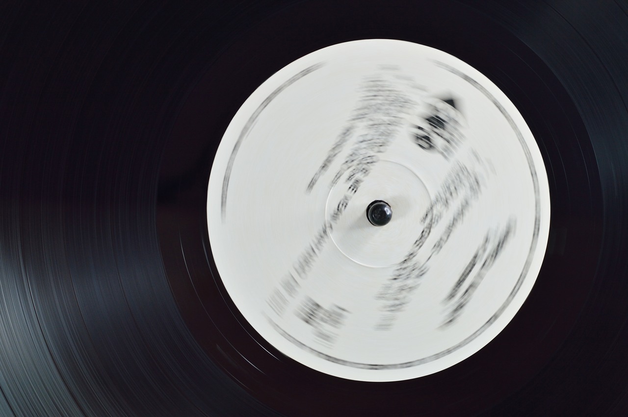 Ces chansons qui parlent de cigarettes, pipes ou joints
