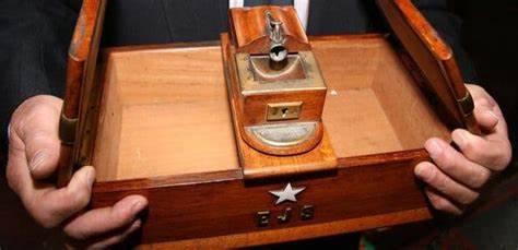 Humidor titanic