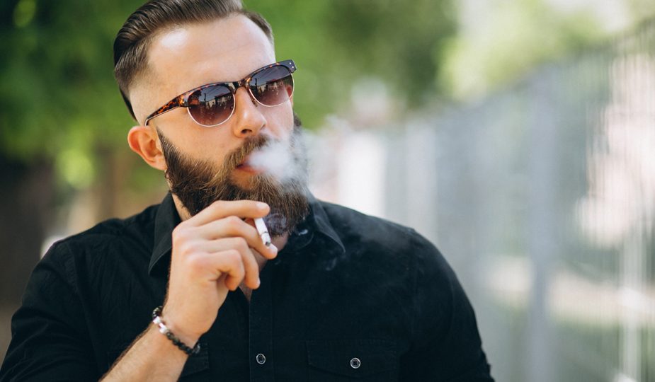 De nouveaux espaces publics interdits aux fumeurs dès juillet 2025