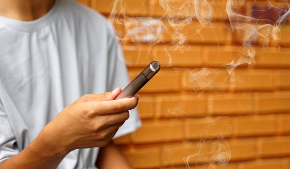Interdiction de la cigarette électronique en Polynésie française : comprendre la décision et ses enjeux