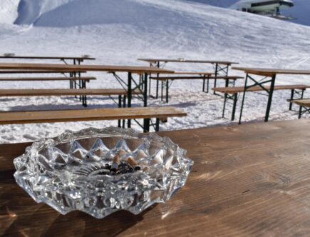 Tabac : comme sur les plages, il est désormais interdit de fumer sur les pistes de ski