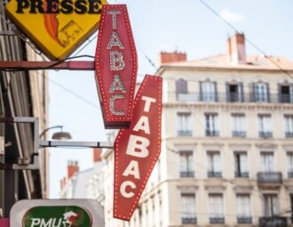 Des « boutons d’alerte » sur smartphone pour sécuriser les buralistes niçois